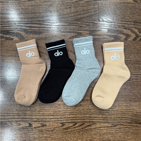 Alo Throwback socks 4 pairs brand new - Picture 1 of 1